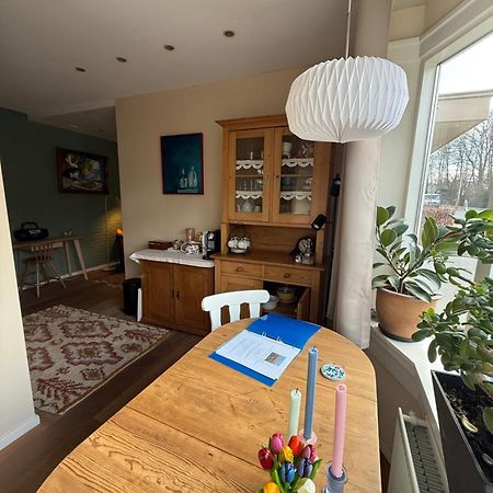 Bij Flora Bed & Breakfast บีคแบร์เกิน ภายนอก รูปภาพ