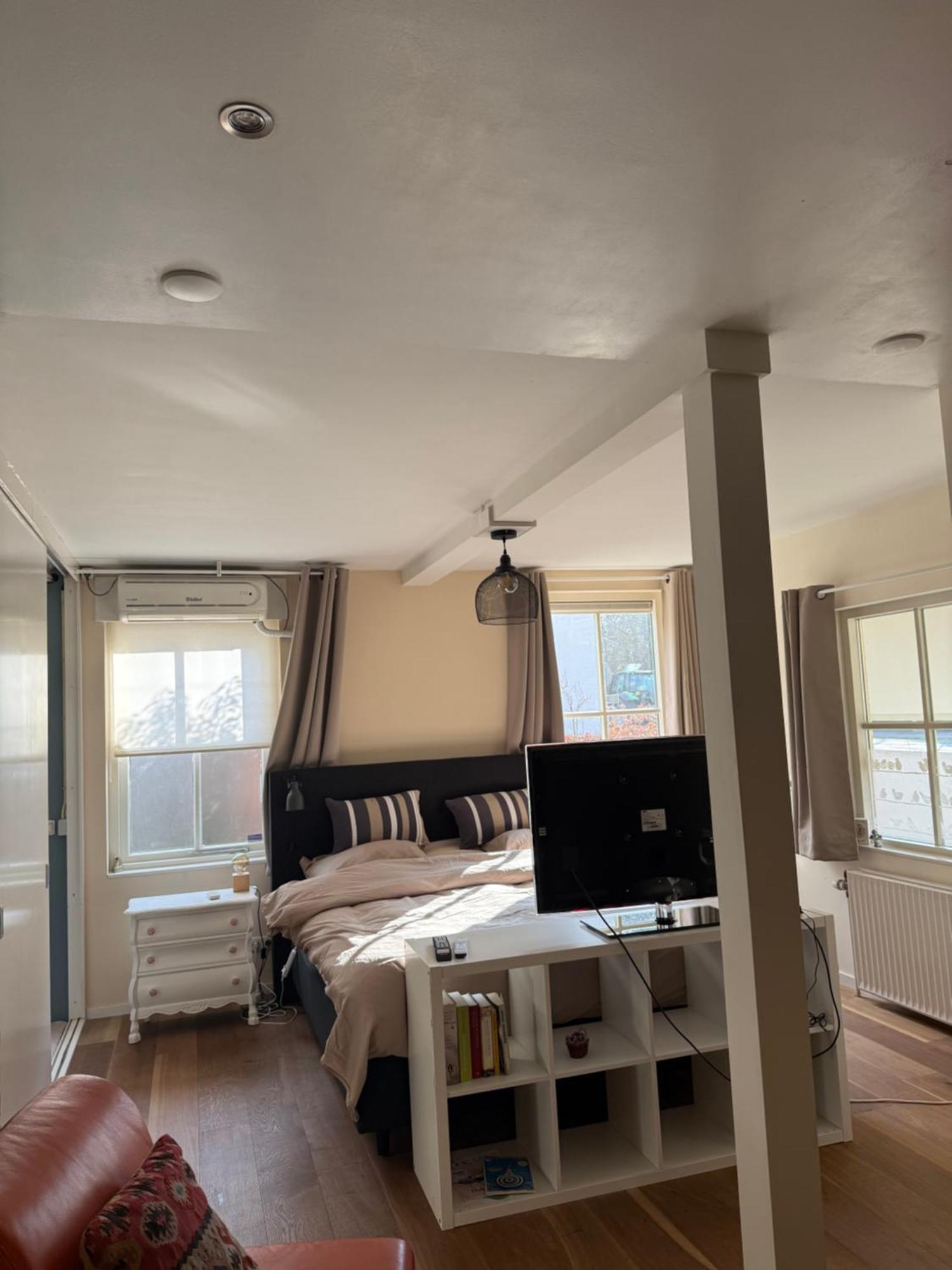 Bij Flora Bed & Breakfast บีคแบร์เกิน ภายนอก รูปภาพ
